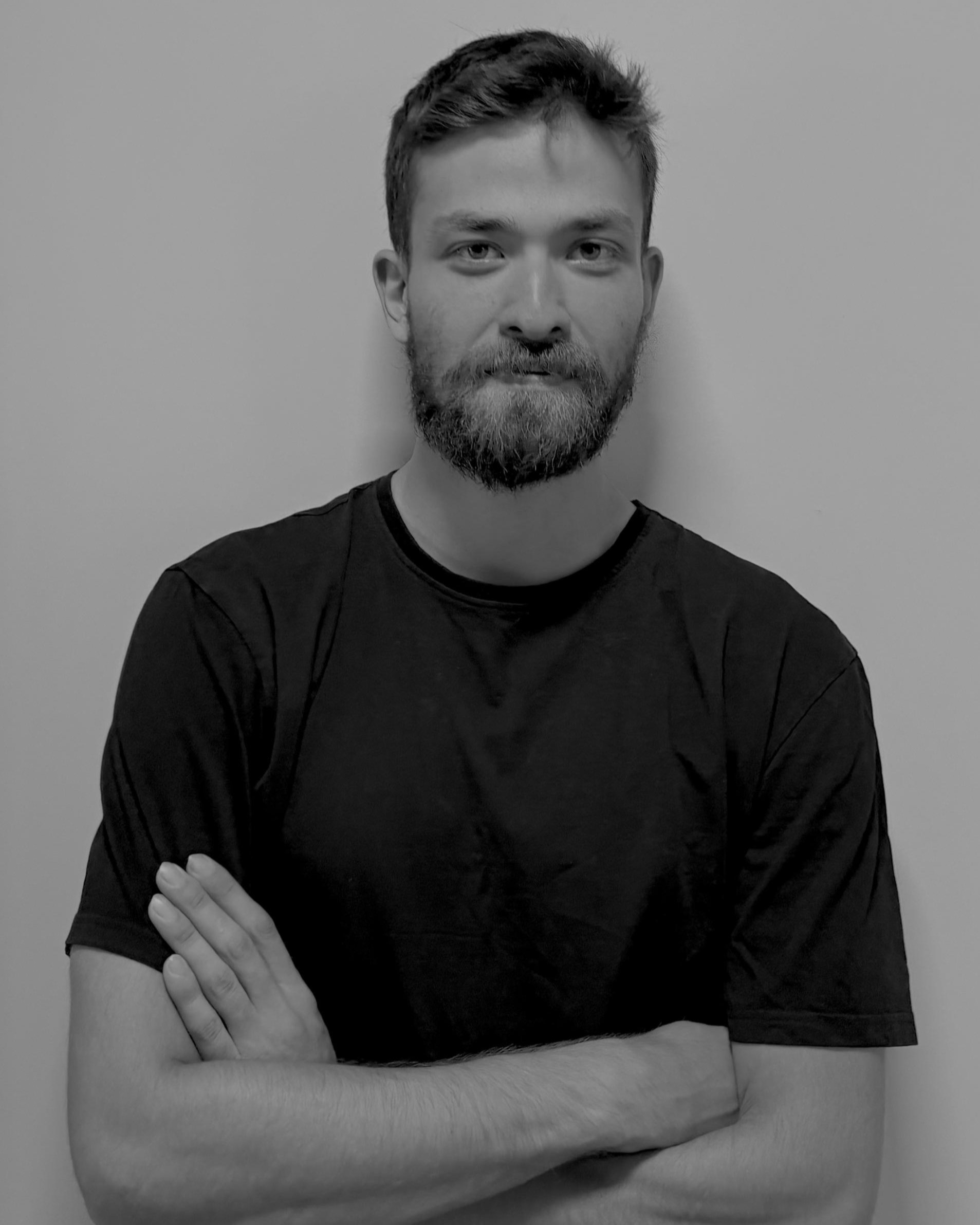 Muzaffer İlkan Serbes